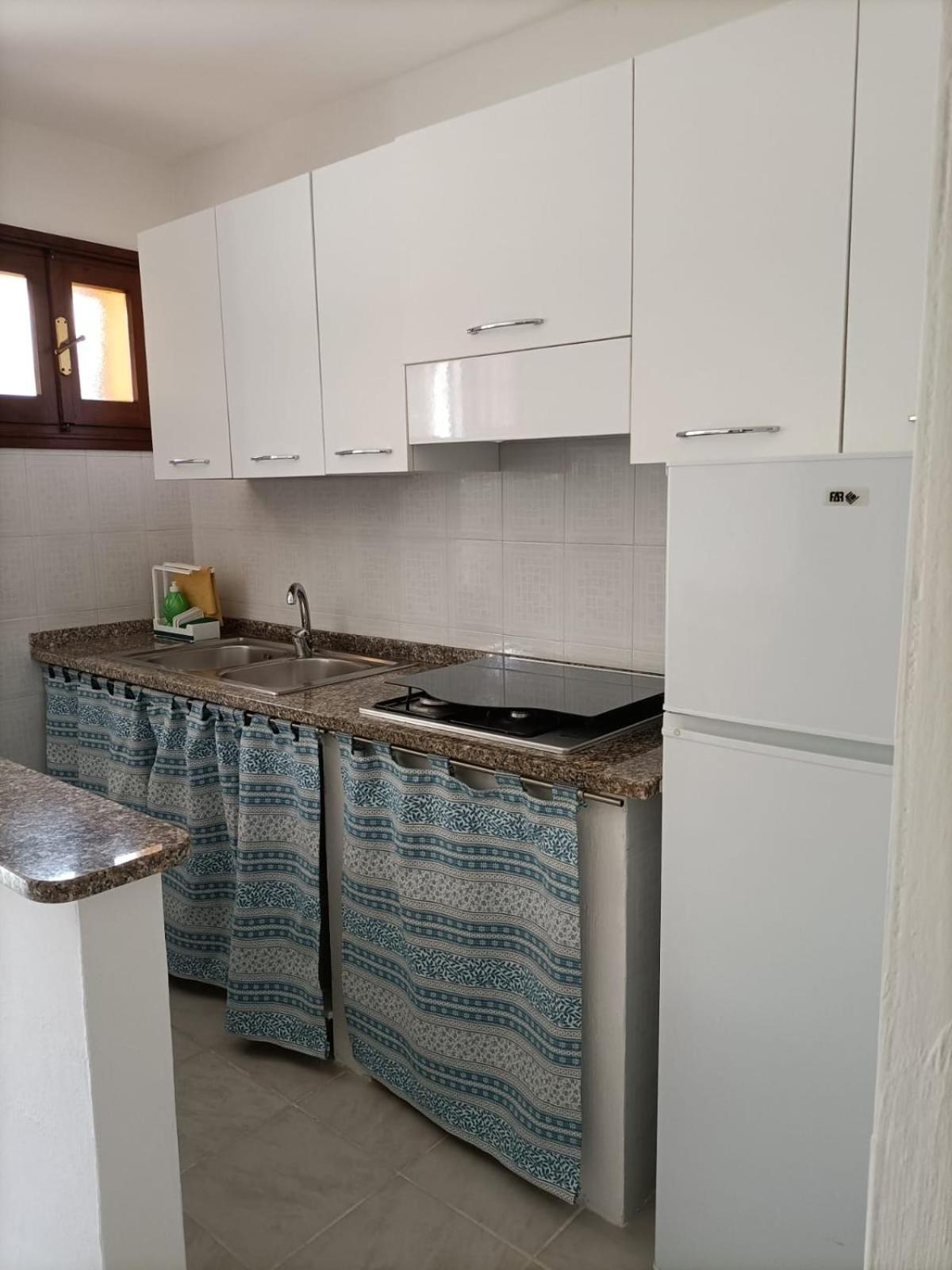 La Casa Al Sole Villa Marina di Sorso Værelse billede